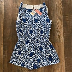 Vineyard vines girls size small romper